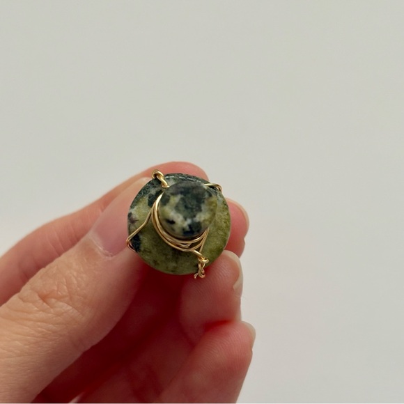 Wire Wrapped Serpentine Mushroom Necklace Pendant - Picture 5 of 5